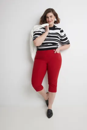 Curvy Chic Capris with Zipper Detail at the Hem