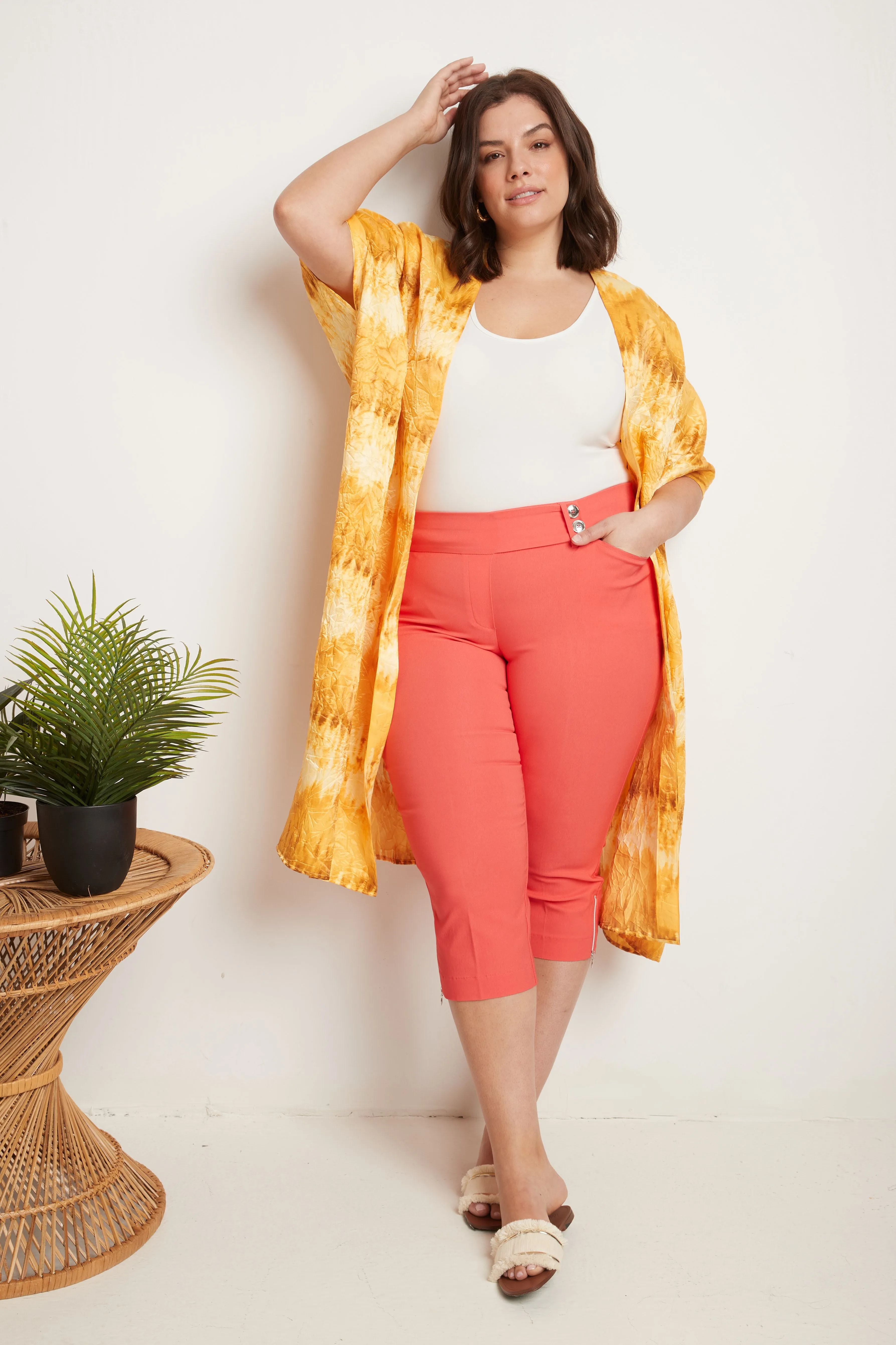 Curvy Chic Capris with Zipper Detail at the Hem