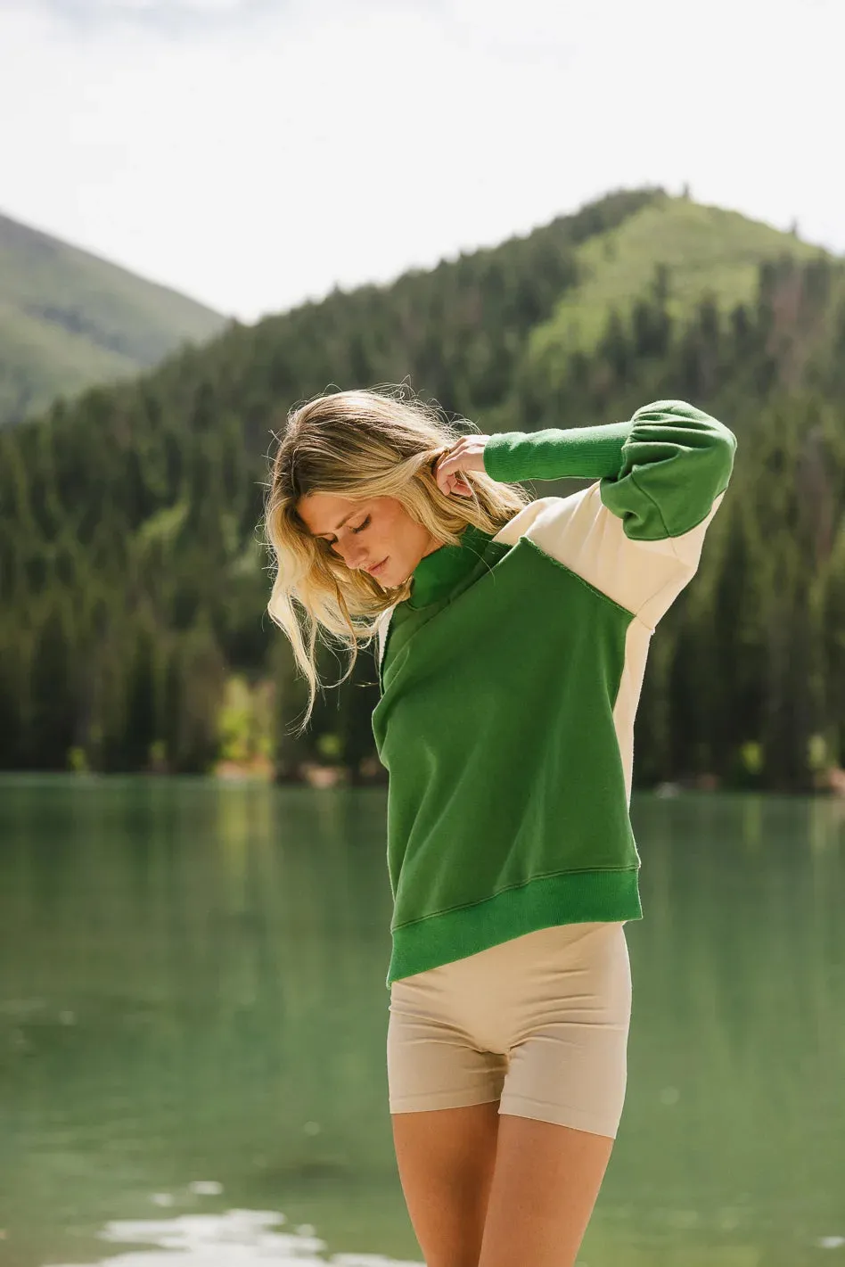 Drew Colorblock Sweatshirt in Green