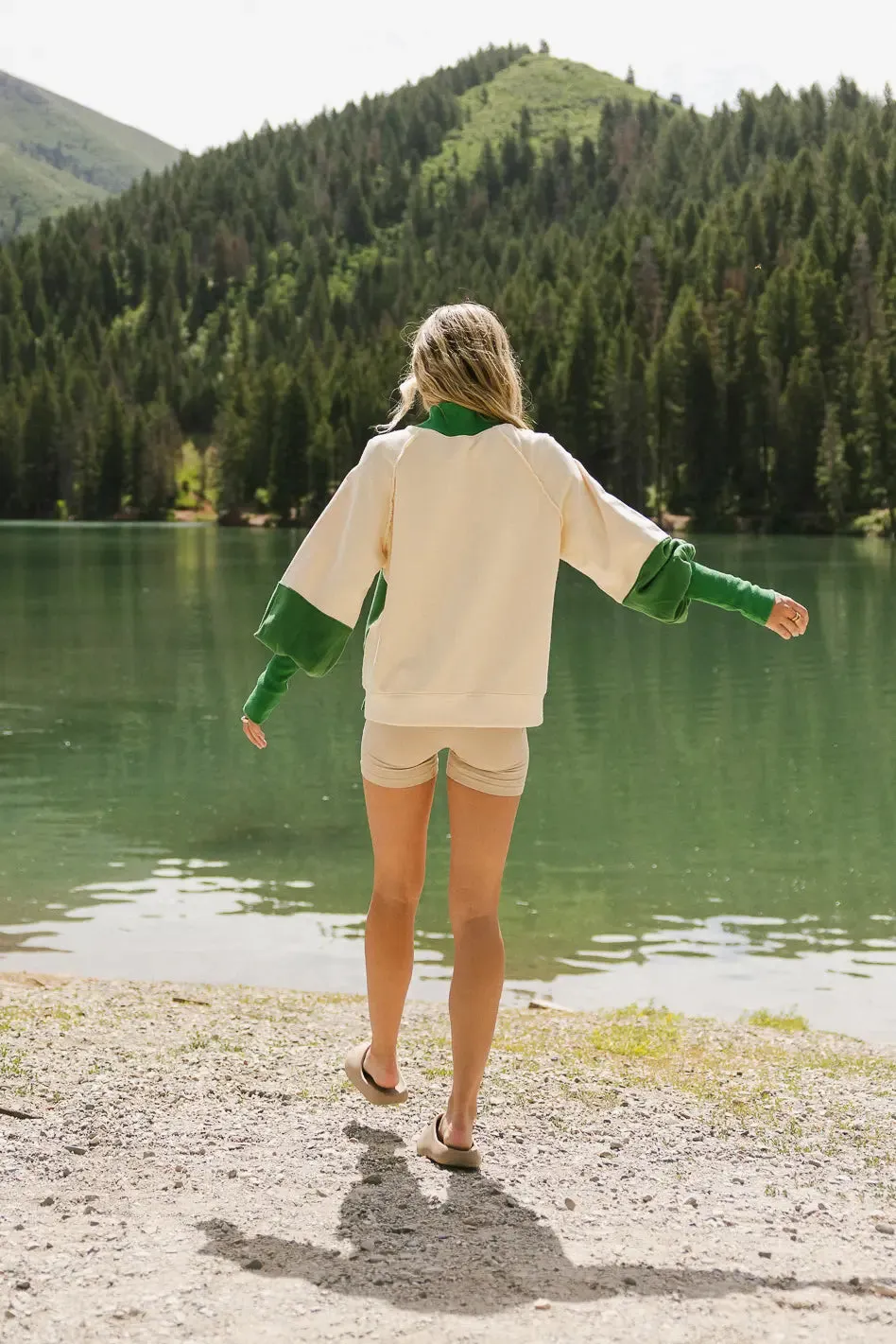 Drew Colorblock Sweatshirt in Green