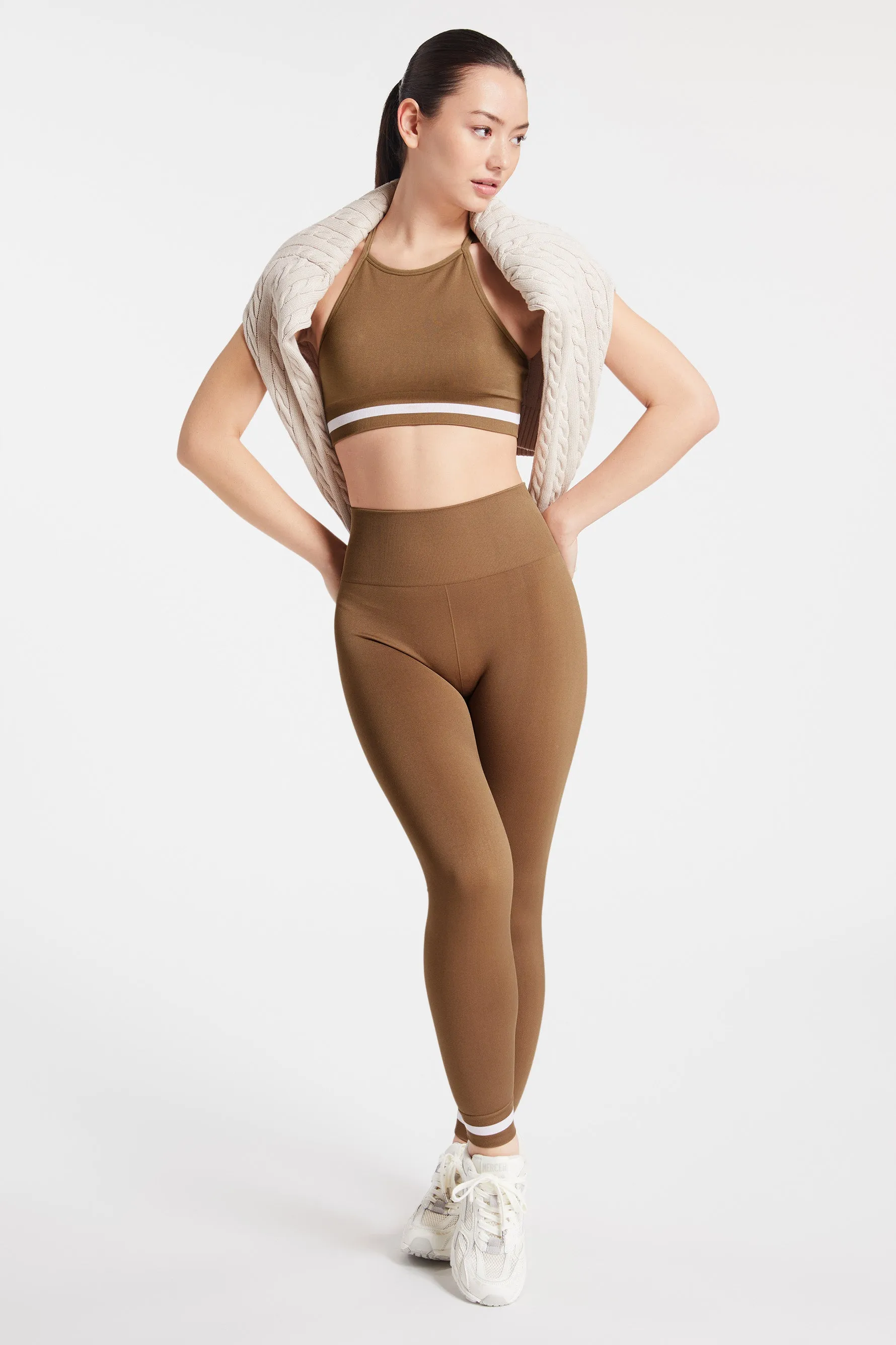 Form Seamless Angie Crop - Mocha