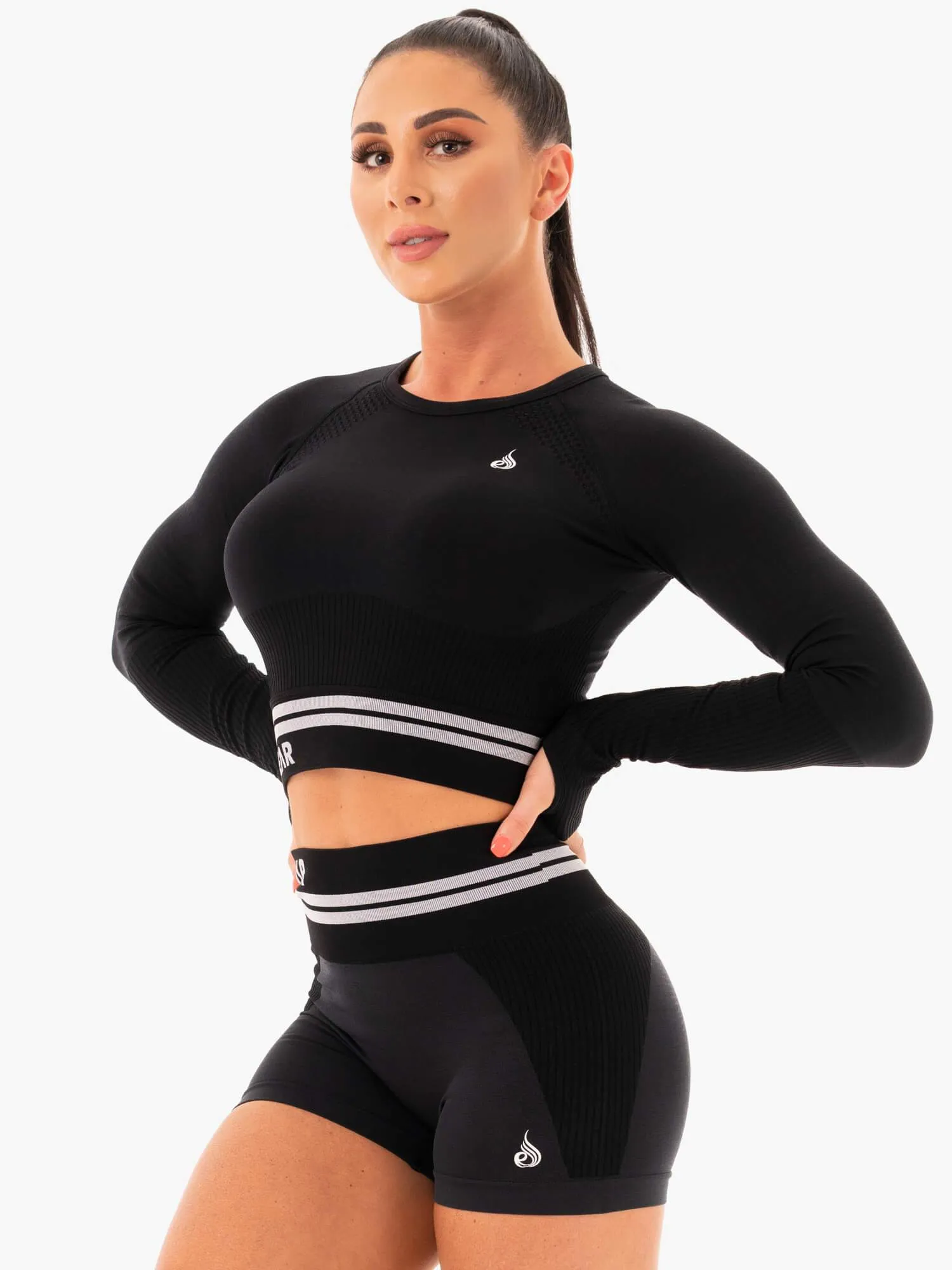 Freestyle Seamless Long Sleeve Crop - Black