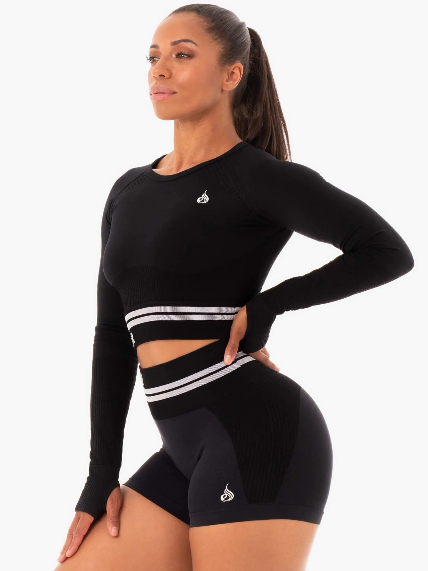 Freestyle Seamless Long Sleeve Crop - Black