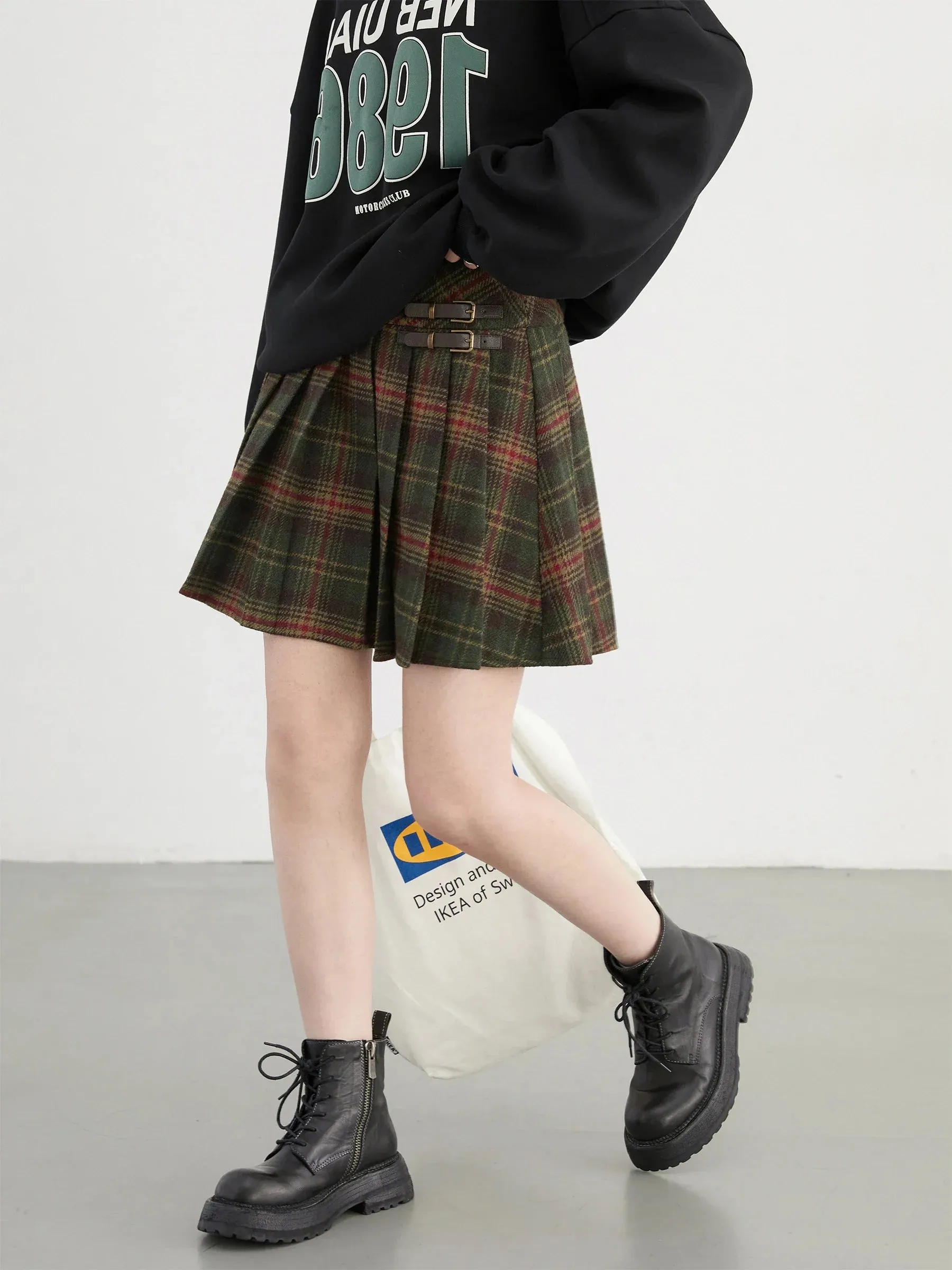 LVSANW CHIC VEN Women Skirts High Waist New British College Style Wool Plaid A-line Skirt Pleated Skirt Spring Autumn 2024