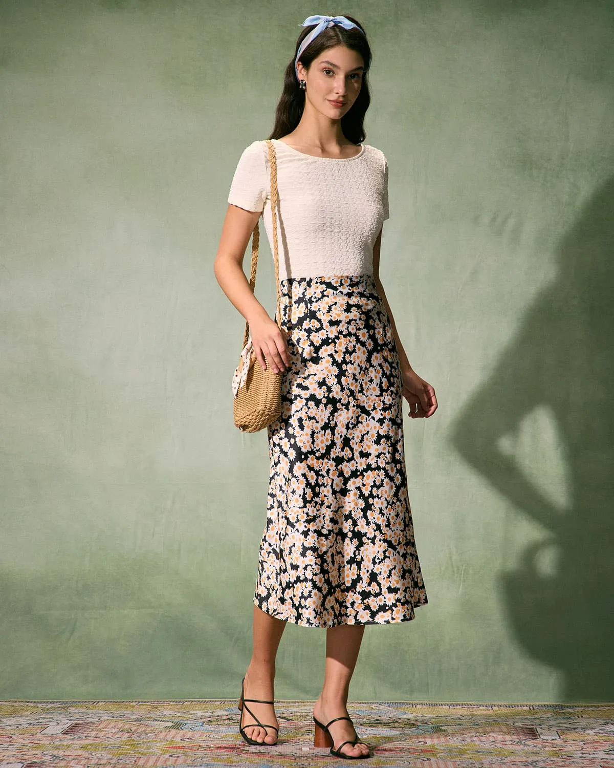 The Black High-Waisted Daisy Floral Midi Skirt